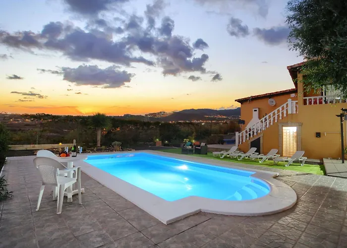 Private Heated Pool Apartment *